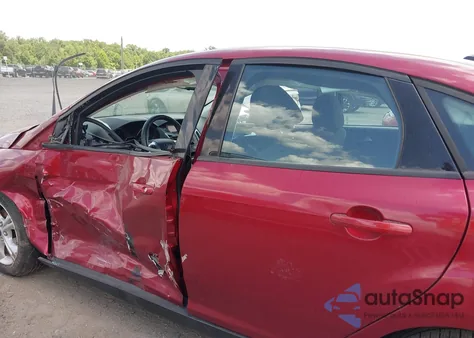 2014 Ford Focus Se из США, поврежденный, VIN 1FADP3F22EL427392